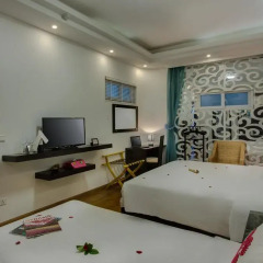 Noble Boutique Hotel Hanoi 3* Стандартный семейный номер с двуспальной кроватью фото 2