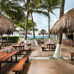 Отель Oasis Sens - Все включено - Только для взрослых бассейн