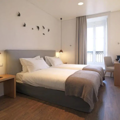 Отель Feels Like Home Chiado Prime Suites 3* Стандартный номер с различными типами кроватей фото 4