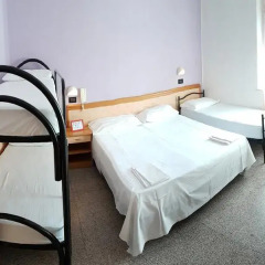 Jammin' Rimini Backpackers Hotel Стандартный номер разные типы кроватей