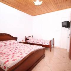 Отель Flats Gezimi комната для гостей фото 3