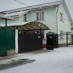 Отель Guesthouse Alakol Кыргызстан, Каракол - отзывы, цены и фото номеров - забронировать отель Guesthouse Alakol онлайн парковка