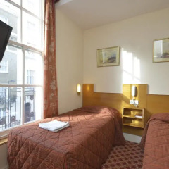 Seymour Hotel 2* Стандартный номер с двуспальной кроватью фото 4