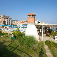 Nushev Hotel бассейн фото 2