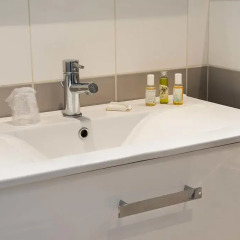 Hotel Vivienne 2* Стандартный номер с различными типами кроватей фото 6
