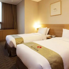 Hotel Skypark Central Myeongdong 3* Стандартный номер с 2 отдельными кроватями фото 4