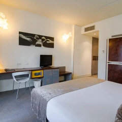 Отель Petit Palace Tamarises 3* Улучшенный номер с различными типами кроватей фото 2