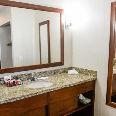 Отель Travelodge Culver City 2* Стандартный номер с различными типами кроватей фото 4