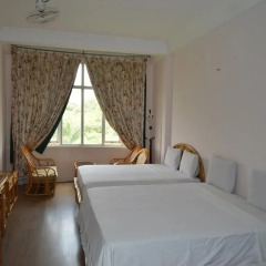 Saigon 237 Hotel 2* Стандартный семейный номер с двуспальной кроватью