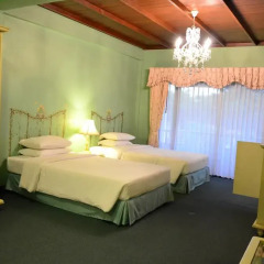 Отель The Colored House Jomtien Стандартный номер с 2 отдельными кроватями фото 3