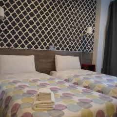 Отель Hostal Abril комната для гостей