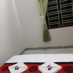 Отель Red Ceramics Homestay сейф в номере