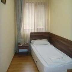 Отель Hera Guest House 2* Стандартный номер с различными типами кроватей фото 4