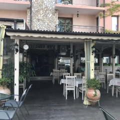 Отель Oleander House and Tennis Club Болгария, Солнечный берег - отзывы, цены и фото номеров - забронировать отель Oleander House and Tennis Club онлайн питание