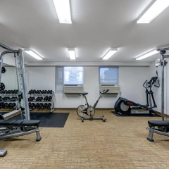 Heritage Inn Hotel & Convention Centre Saskatoon фитнесс-зал фото 2