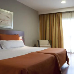 Отель Eurohotel Barcelona Gran Via Fira 4* Улучшенный номер с различными типами кроватей фото 4
