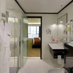 Radisson Blu Hotel, Dubai Media City 4* Стандартный номер с различными типами кроватей фото 4