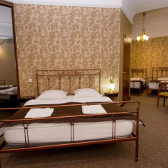 Отель Boutique Villa Mtiebi 4* Стандартный семейный номер с разными типами кроватей фото 8