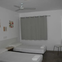 Отель Hostal Las Nieves Стандартный номер с 2 отдельными кроватями (общая ванная комната) фото 5