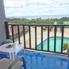 Отель Lanta Halabala Resort балкон