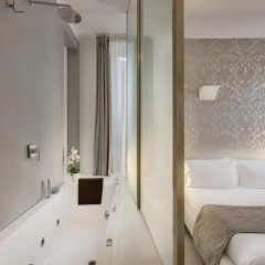Отель Piazza di Spagna Suites Люкс с различными типами кроватей фото 3
