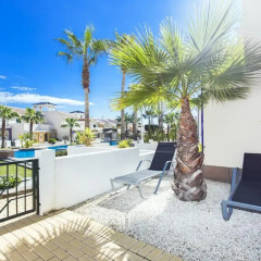Отель Oasis duplex Ciudad Quesada Рохалес бассейн