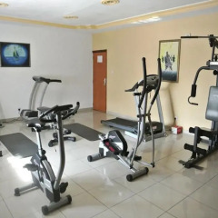 Отель La Playa Suites фитнесс-зал