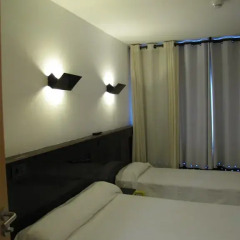 Отель Hostal Athenas 3* Стандартный номер фото 5