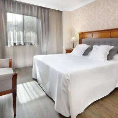 Апартаменты Apartments Hispanos Siete Suiza 4* Апартаменты