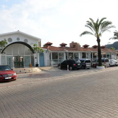 Karbel Hotel парковка