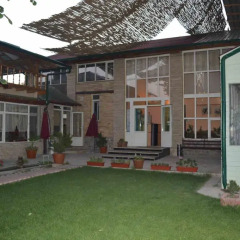 Отель Eco House