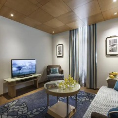 Отель Vivanta Ambassador, New Delhi 5* Номер Делюкс с различными типами кроватей фото 6
