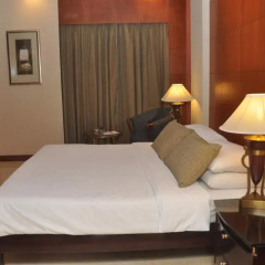 The Hans Hotel New Delhi комната для гостей фото 3