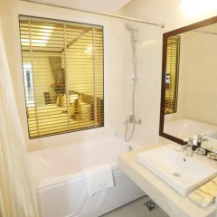 Lenid Hotel Tho Nhuom 3* Номер Делюкс с различными типами кроватей фото 6