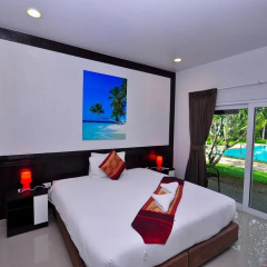 Phuket Airport Hotel 3* Улучшенный номер двуспальная кровать фото 8