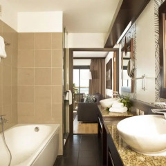 Отель Tahiti Pearl Beach Resort Французская Полинезия, Аруе - отзывы, цены и фото номеров - забронировать отель Tahiti Pearl Beach Resort онлайн ванная фото 2