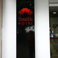 Hotel Restaurante Nogallás гостиничный бар
