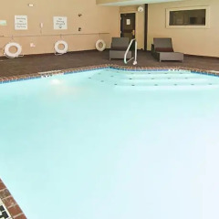 Отель Holiday Inn Vicksburg США, Виксбург - отзывы, цены и фото номеров - забронировать отель Holiday Inn Vicksburg онлайн бассейн