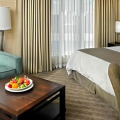 Отель Delta Hotels by Marriott Saskatoon Downtown в номере