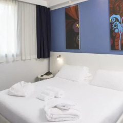 CDH Hotel Milano Niguarda 4* Улучшенный номер с различными типами кроватей фото 10