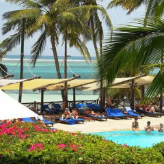 Отель Voyager Beach Resort пляж фото 2