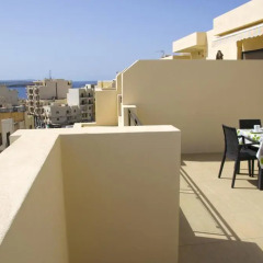 Отель Tulip Court Penthouse балкон