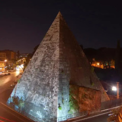 Отель Salotto Piramide B&B Стандартный номер с двуспальной кроватью (общая ванная комната) фото 14