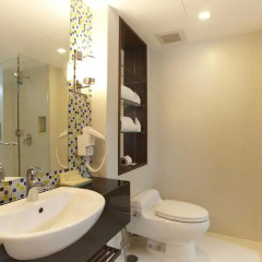 Legacy Suites Hotel Sukhumvit by Compass Hospitality 4* Номер Премиум с разными типами кроватей фото 4