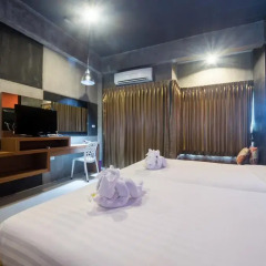 The Rubber Hotel Стандартный номер с двуспальной кроватью