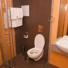 Отель Briz Beach B Hotel Болгария, Солнечный берег - отзывы, цены и фото номеров - забронировать отель Briz Beach B Hotel онлайн ванная