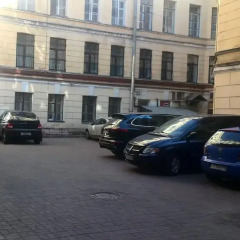 Отель Bolshaya Morskaya Inn Санкт-Петербург парковка