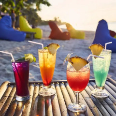 Отель Natural Wing Health Spa & Resort бассейн
