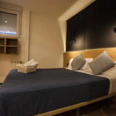 Отель Hostal CC Malasaña Стандартный номер с двуспальной кроватью фото 12
