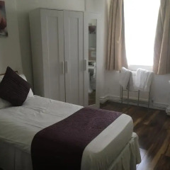 George Hotel 3* Стандартный номер с 2 отдельными кроватями (общая ванная комната) фото 6